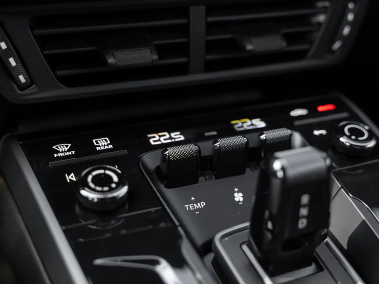 Porsche 992.2 Carrera