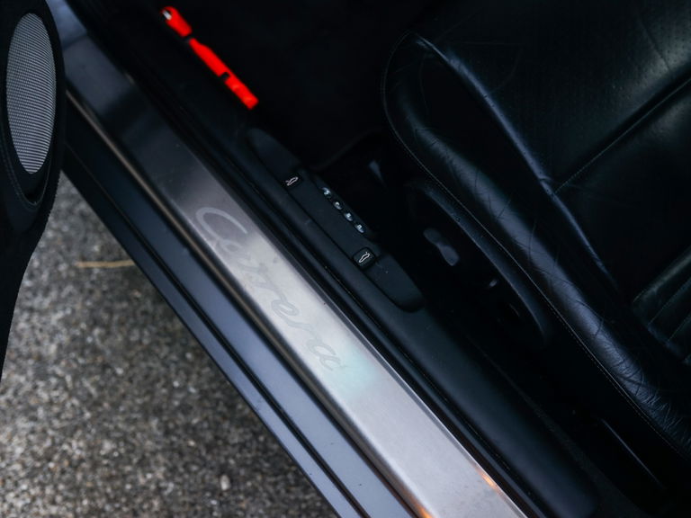 Porsche 996 Carrera 4