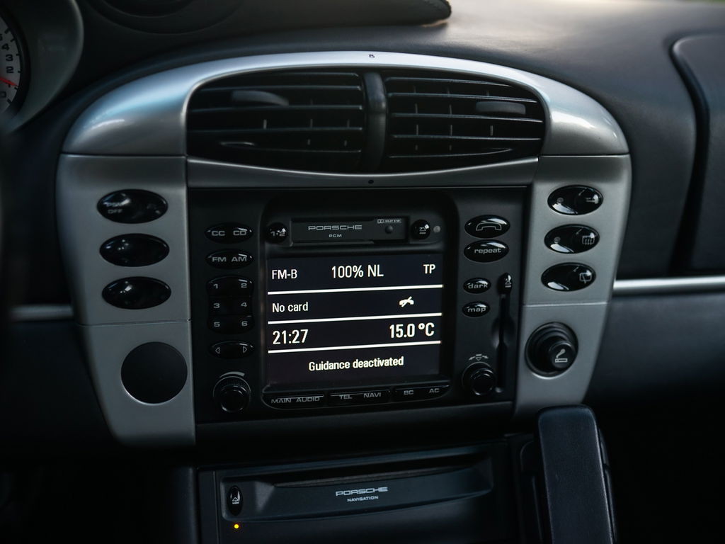 Porsche 996 Carrera 4