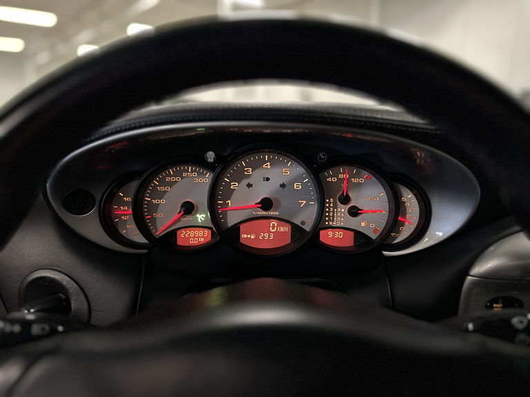 Porsche 996 Carrera 4