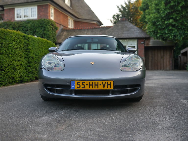 Porsche 996 Carrera 4