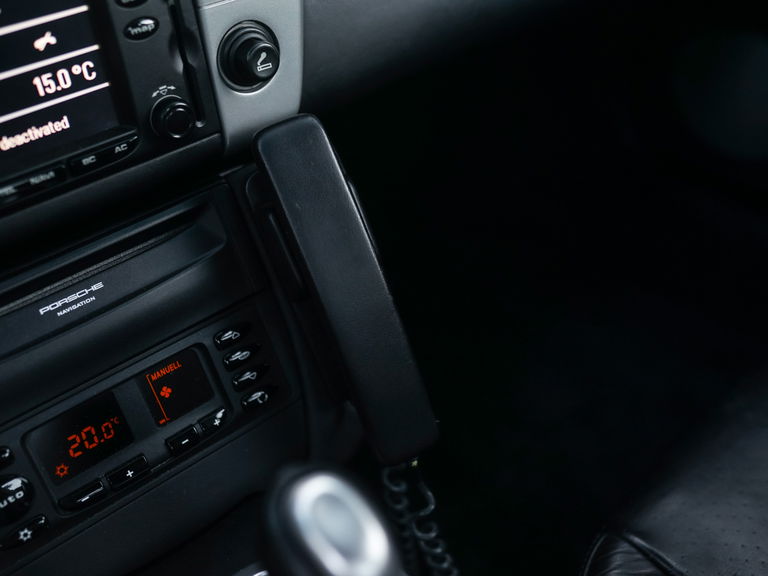 Porsche 996 Carrera 4