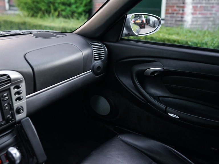 Porsche 996 Carrera 4