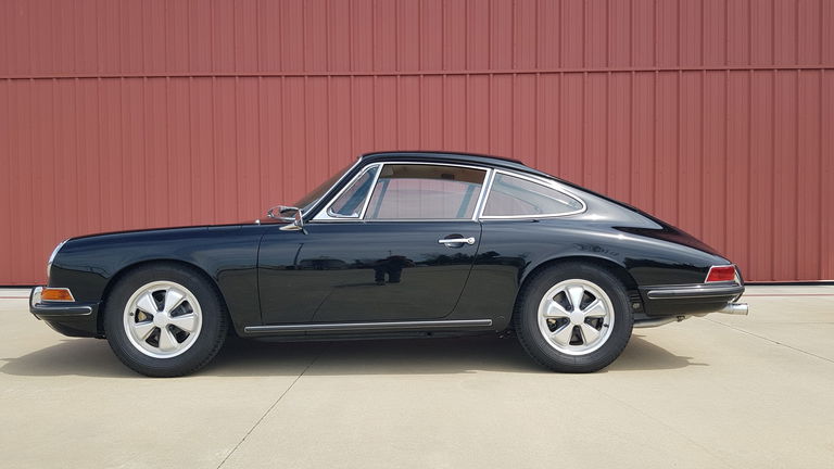 Porsche 911 S (F-Modell)