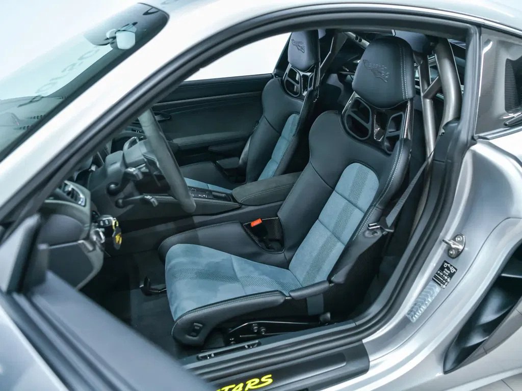 Porsche 718 Cayman GT4 RS