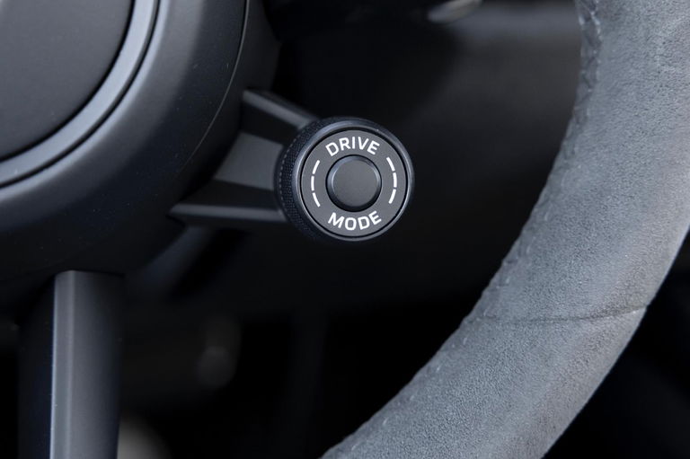 Porsche 992 Carrera GTS