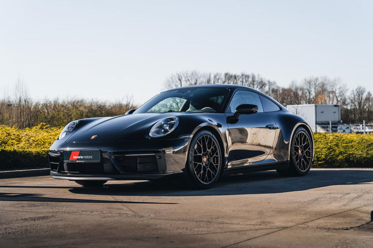 Porsche 992 Carrera 4 GTS
