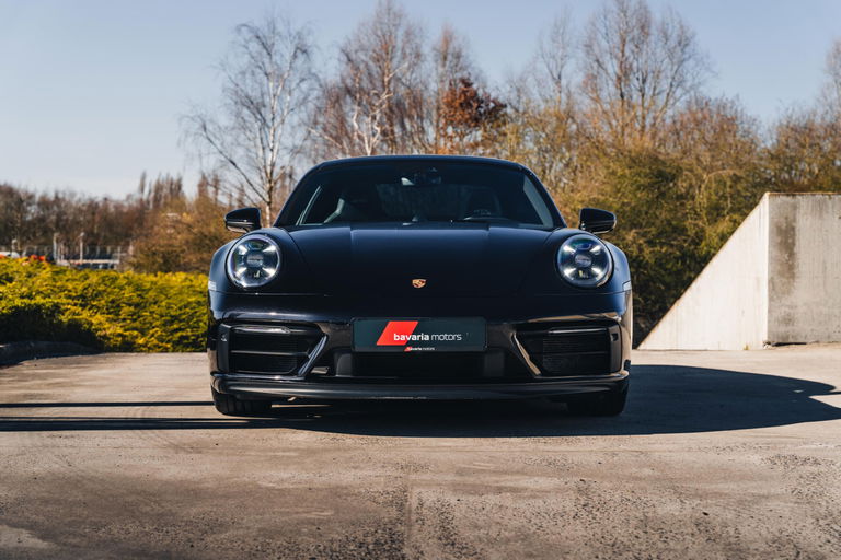 Porsche 992 Carrera 4 GTS