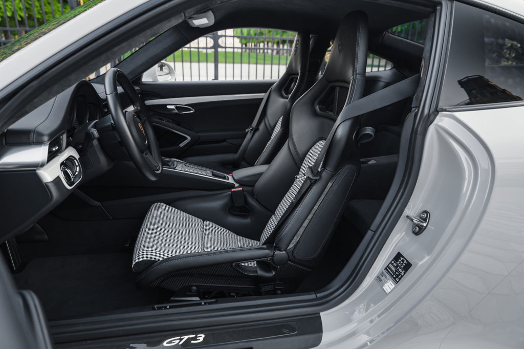 Porsche 991 GT3 Touring