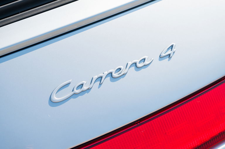 Porsche 993 Carrera 4