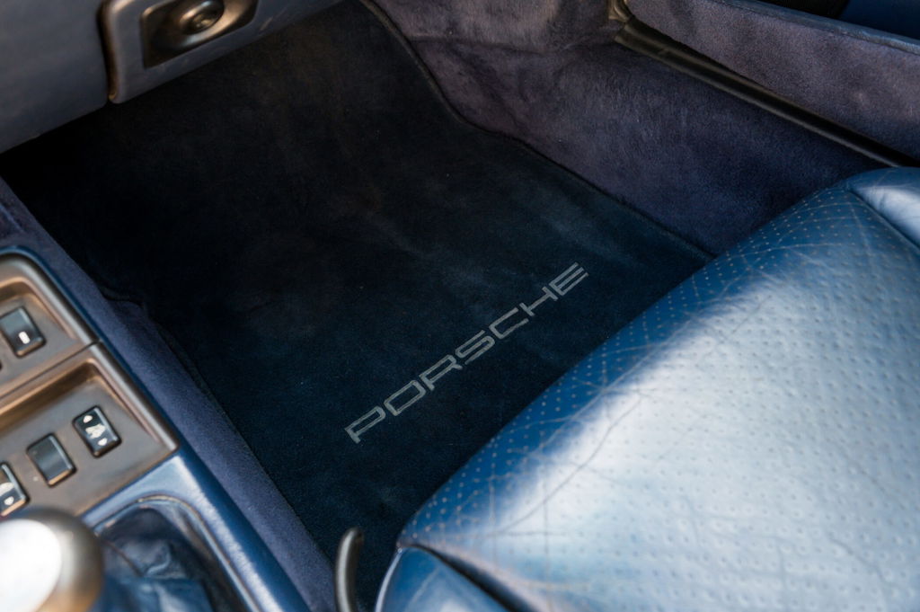 Porsche 993 Carrera 4