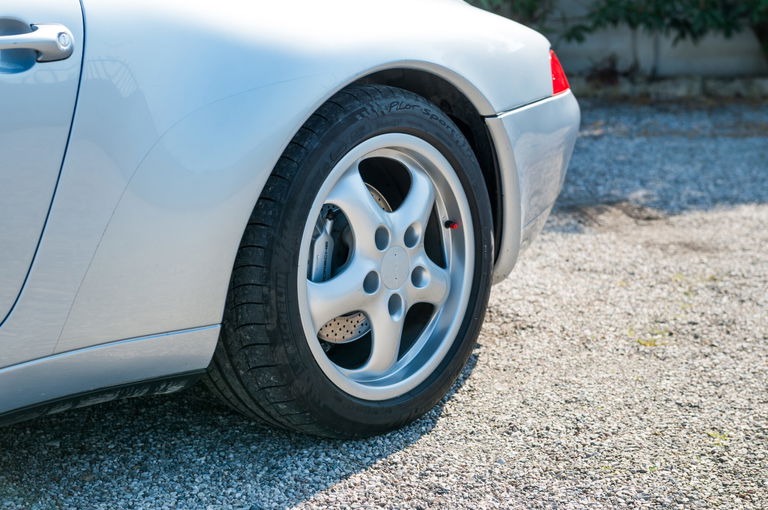 Porsche 993 Carrera 4