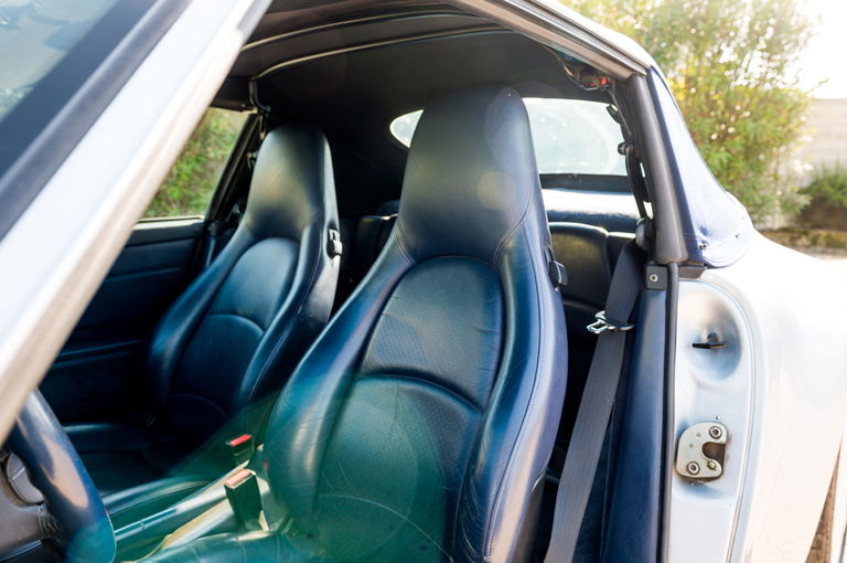 Porsche 993 Carrera 4