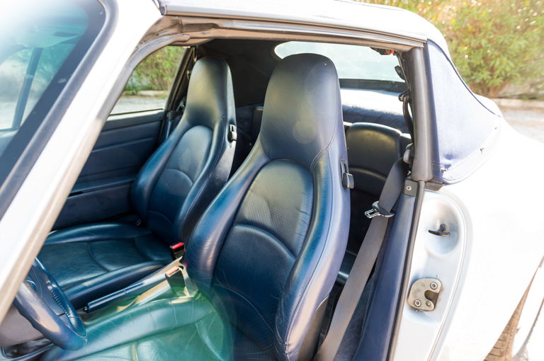 Porsche 993 Carrera 4