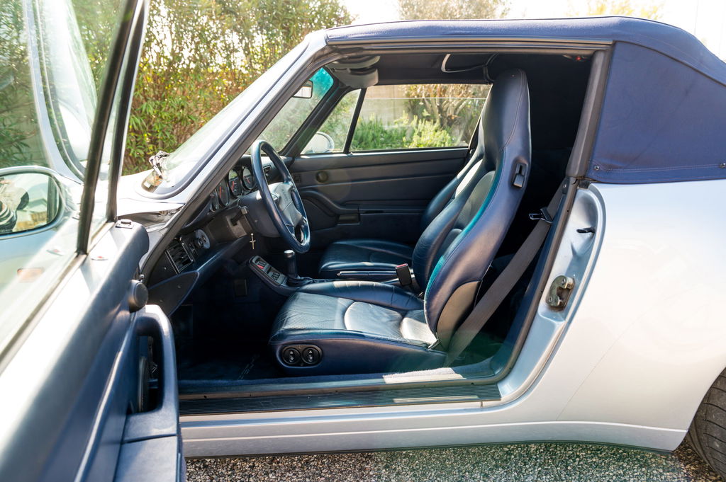 Porsche 993 Carrera 4