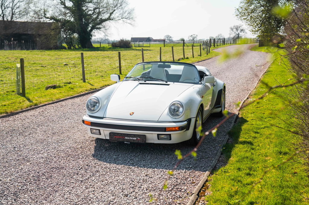 Porsche 911 Carrera 3.2 Speedster
