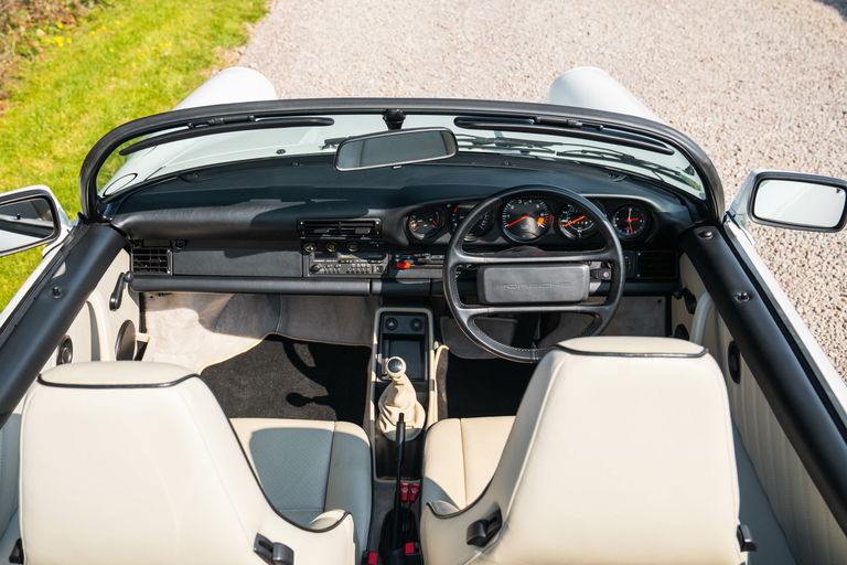 Porsche 911 Carrera 3.2 Speedster