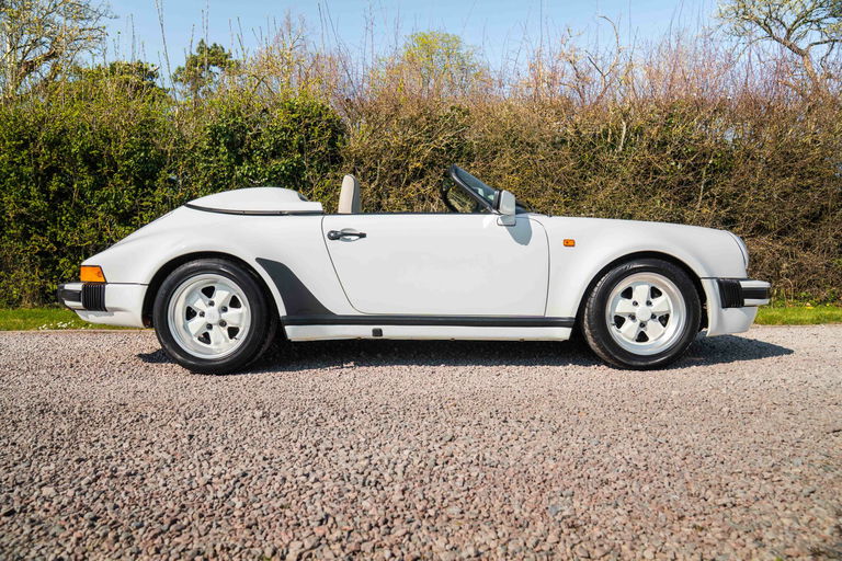 Porsche 911 Carrera 3.2 Speedster