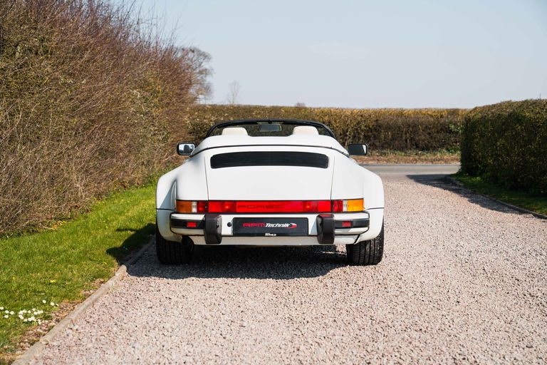 Porsche 911 Carrera 3.2 Speedster
