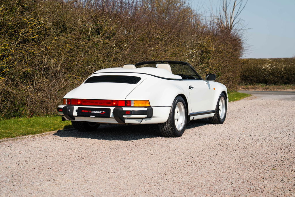 Porsche 911 Carrera 3.2 Speedster