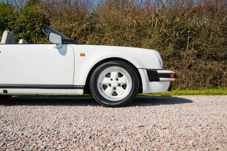 Porsche 911 Carrera 3.2 Speedster