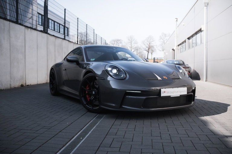Porsche 992 GT3 Touring