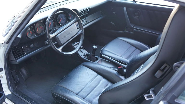 Porsche 964 Carrera 2