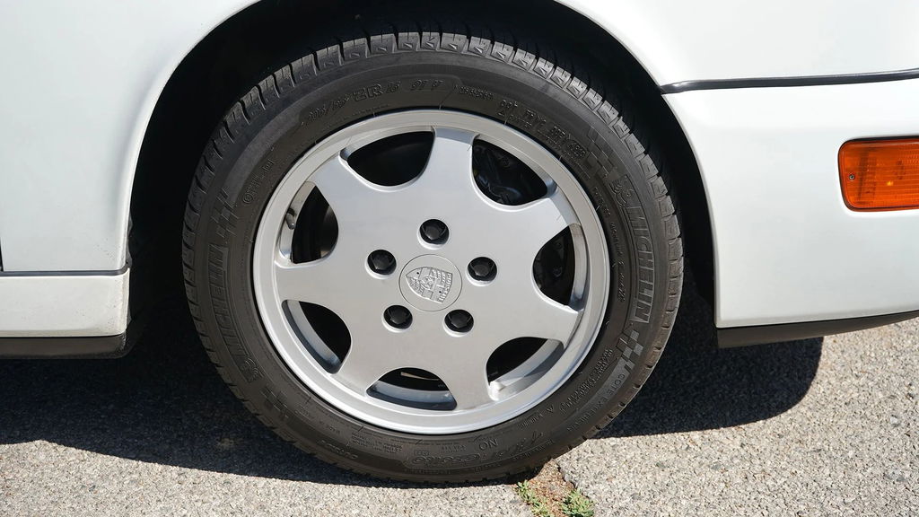 Porsche 964 Carrera 2