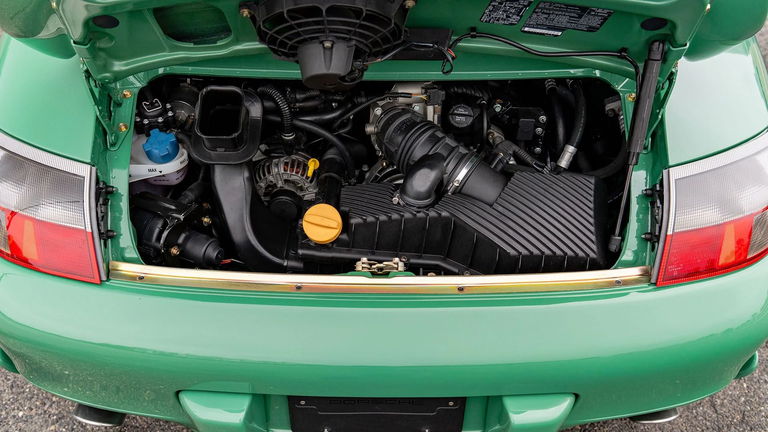 Porsche 996 Carrera 4