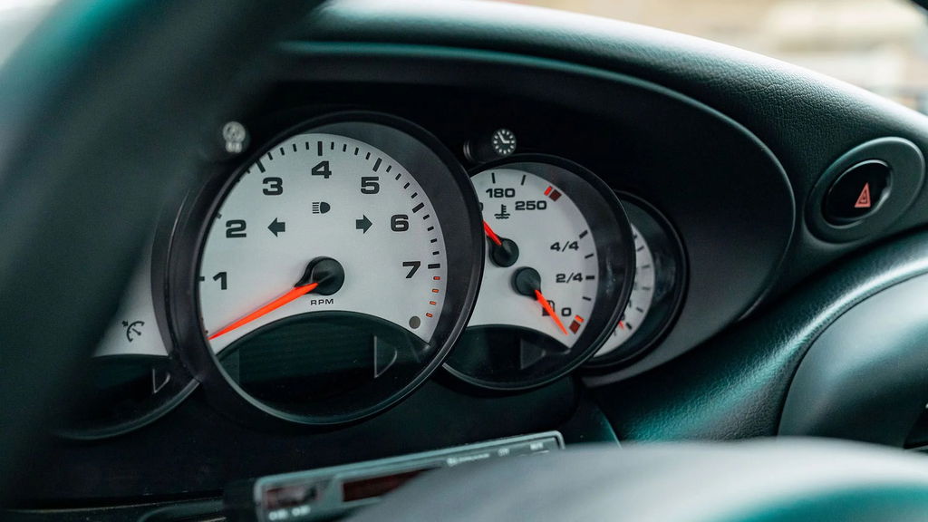 Porsche 996 Carrera 4