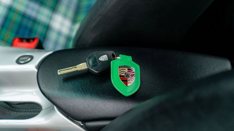 Porsche 996 Carrera 4