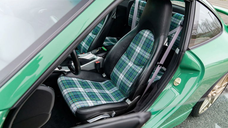 Porsche 996 Carrera 4