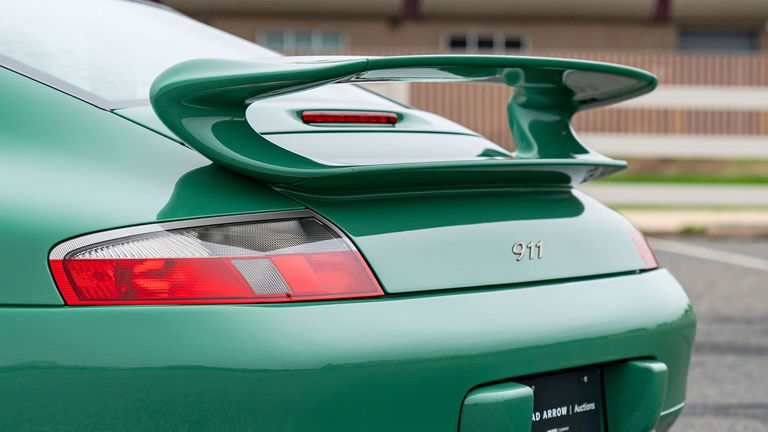 Porsche 996 Carrera 4