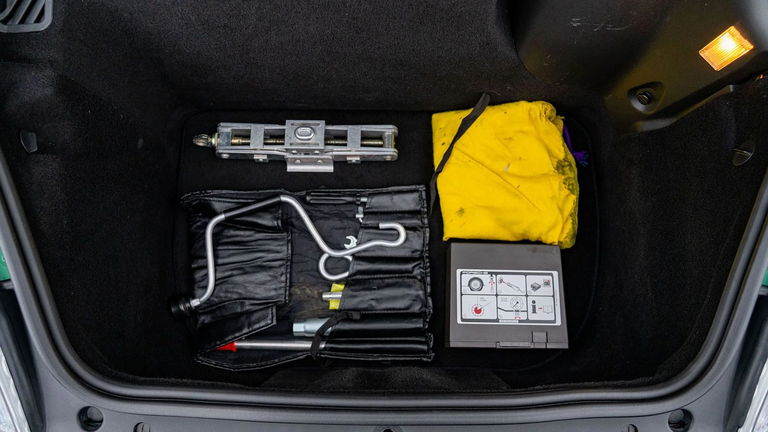 Porsche 996 Carrera 4