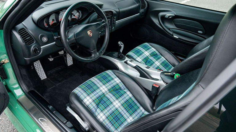 Porsche 996 Carrera 4