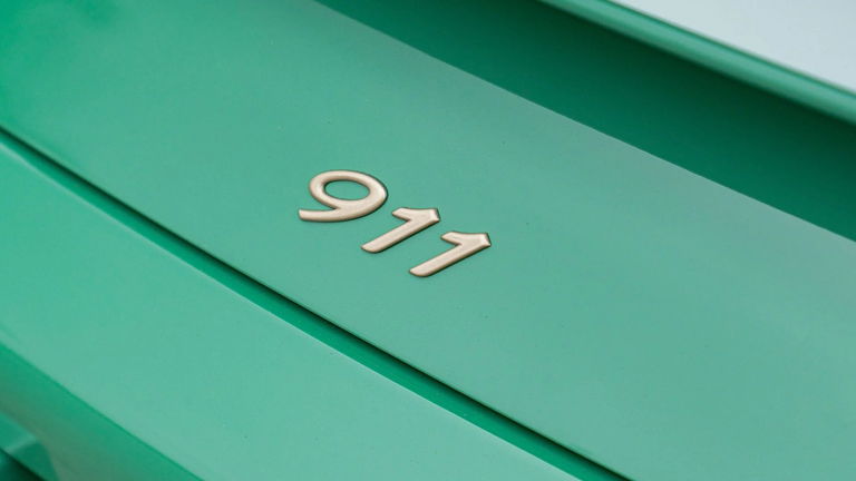 Porsche 996 Carrera 4