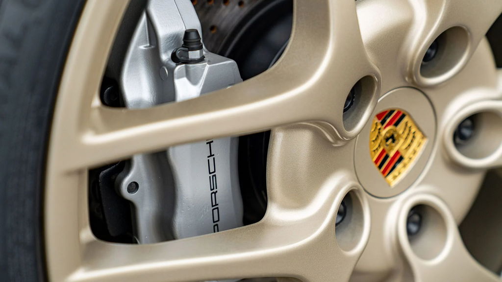 Porsche 996 Carrera 4