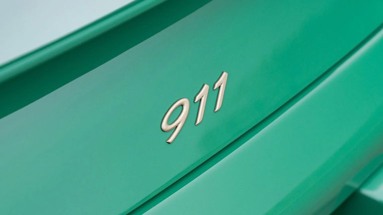 Porsche 996 Carrera 4