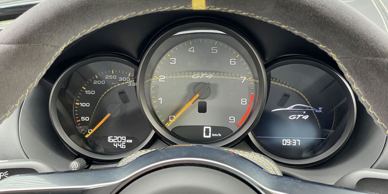 Porsche 981 Cayman GT4