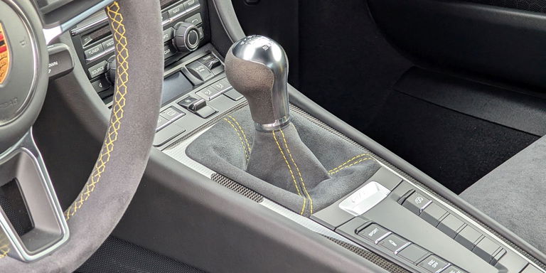 Porsche 981 Cayman GT4