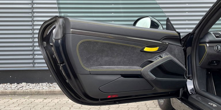 Porsche 981 Cayman GT4