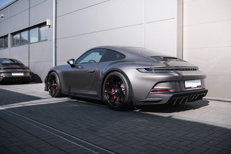 Porsche 992 GT3 Touring