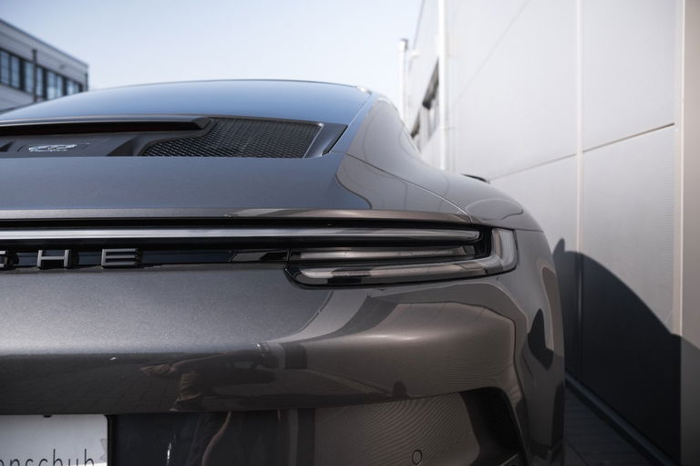 Porsche 992 GT3 Touring