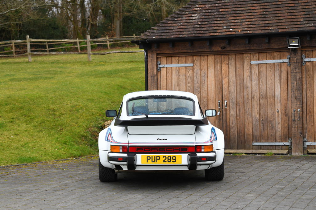 Porsche 911 Turbo 3.3
