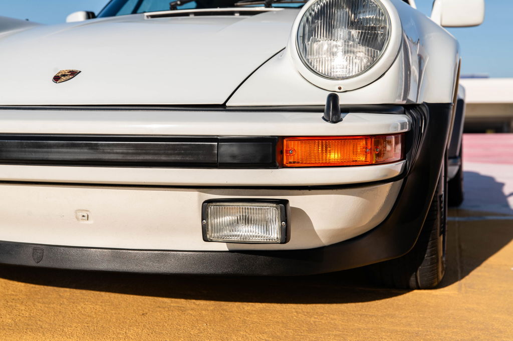 Porsche 911 Turbo 3.3