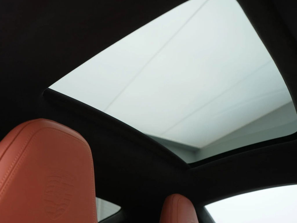 Porsche 992.2 Carrera GTS