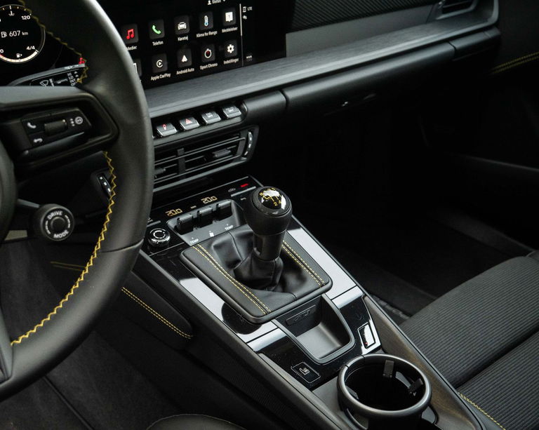 Porsche 992 GT3 Touring