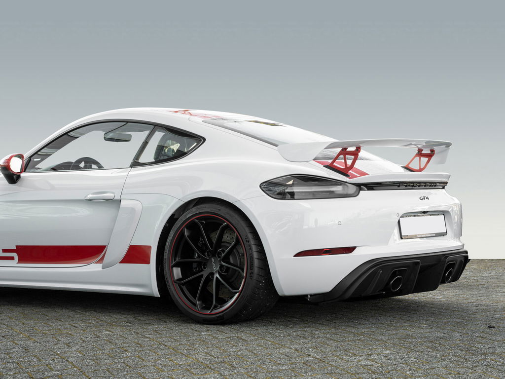 Porsche 718 Cayman GT4 Sports Cup Edition
