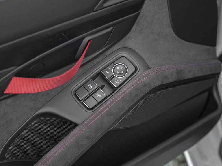 Porsche 718 Cayman GT4 Sports Cup Edition