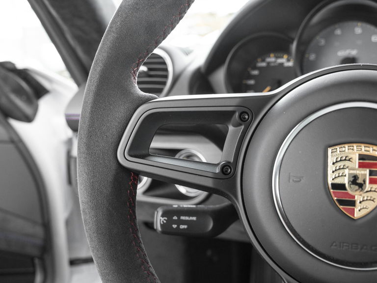 Porsche 718 Cayman GT4 Sports Cup Edition